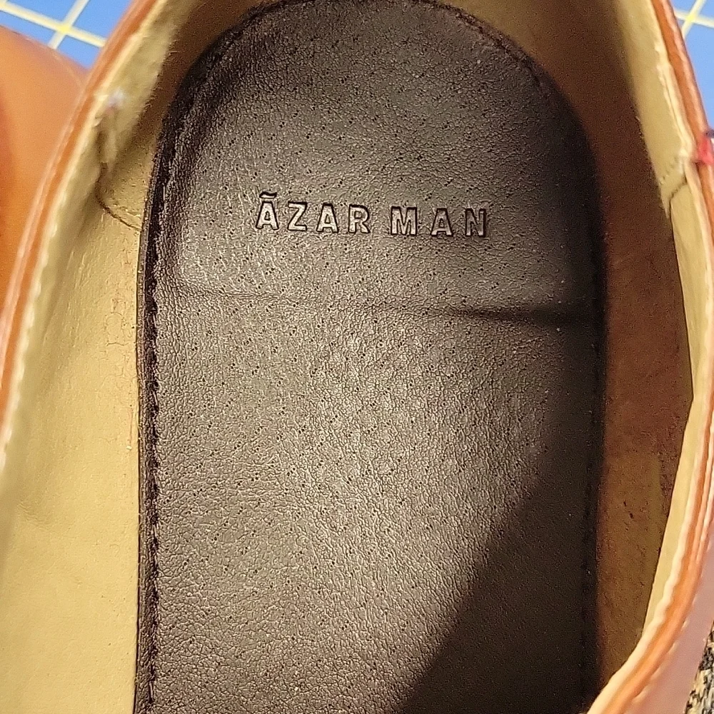 Azar men tan